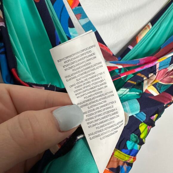 La Blanca Women’s By The Sea One-Piece Multi-Strap Cross Back Suit Size 4 NWT - Picture 10 of 11